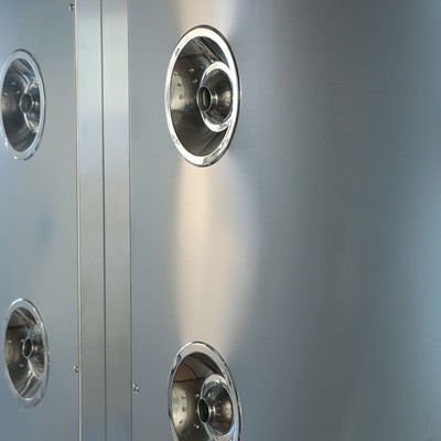 Industrie-Heavy-Duty-Luftdusche mit segmentiertem Winddichtes Design und 0,8 mm zerreißfestem Vorhang für ISO 14644-1-konforme Reinräume