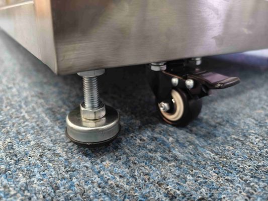 Kleidung aus Edelstahl für die Aufbewahrung in Reinräumen mit HEPA-Filtration und ISO/GMP-Konformität für die Kontaminationskontrolle