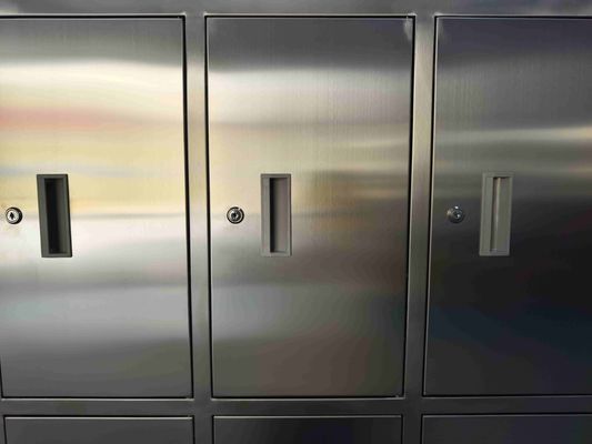 ESD-sichere Schuhkammer aus Edelstahl, ISO 14644 und GMP Pharma konform