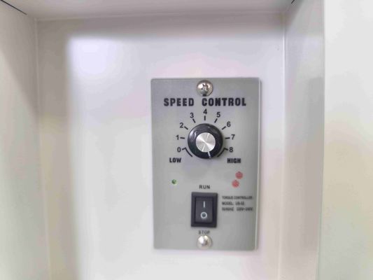 Dreiteilige, kraftbetriebene Schleuse mit integriertem Förderband