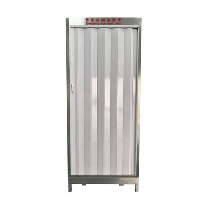 Notfall-Sicherheitsdusche und Augenwaschraum mit SUS304 Edelstahlgehäuse, Duschfluss von 120 bis 180 L/min und kompakter Größe von 1000 × 1000 × 2400 mm