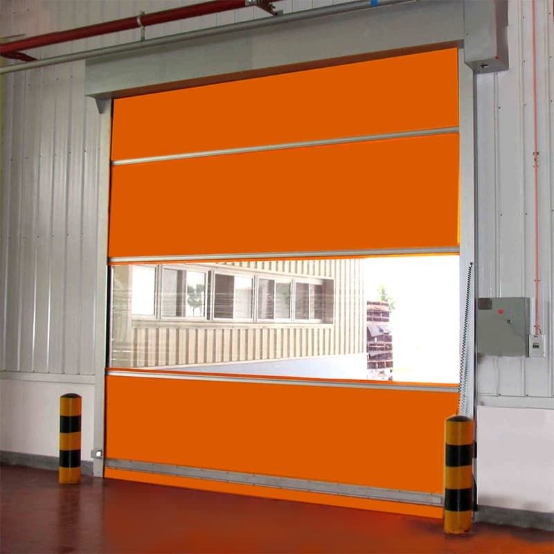 Industrie-Hochgeschwindigkeits-Roll-Up-Tür. Sicherheitszertifiziert nach ISO 13849. -30°C bis +70°C Bereich.